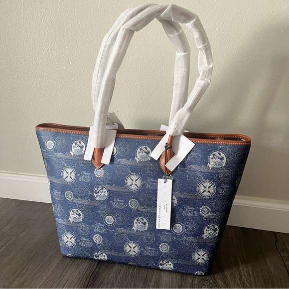 NWT Dooney & Bourke Disney Cruise Line Wish Inaugural Tote - Picture 5 of 16